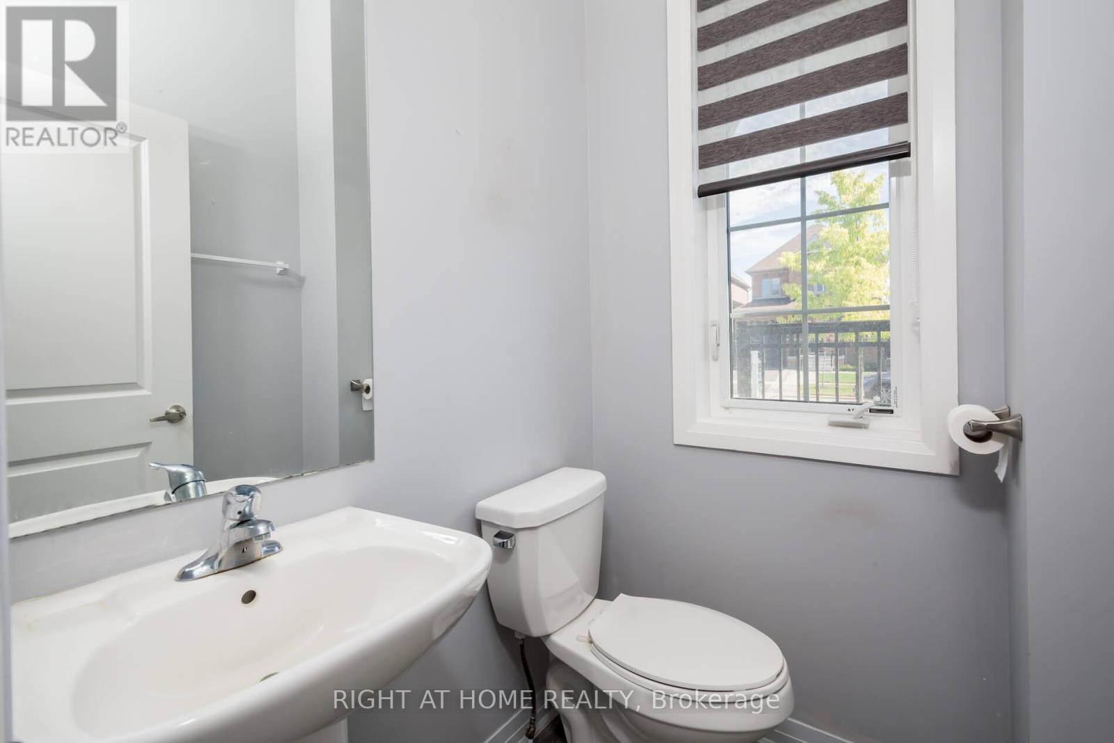 142 Martin Trail, New Tecumseth, Ontario  L0G 1W0 - Photo 20 - N12413766