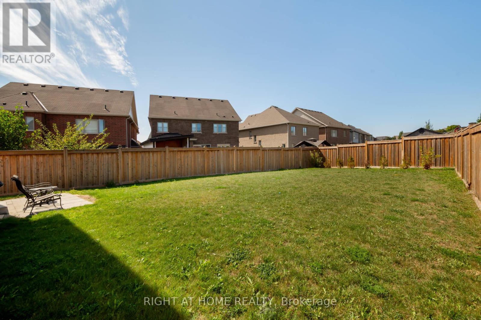 142 Martin Trail, New Tecumseth, Ontario  L0G 1W0 - Photo 36 - N12413766