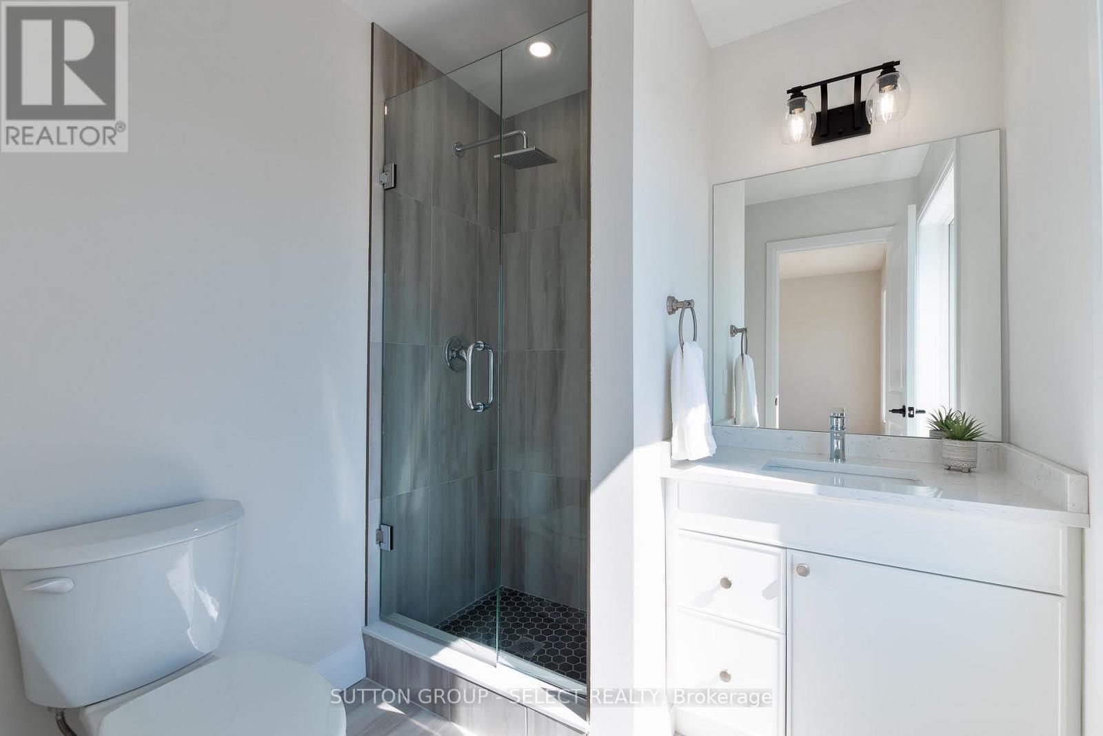 6366 Heathwoods Avenue, London South, Ontario  N6P 1H5 - Photo 24 - X12082013