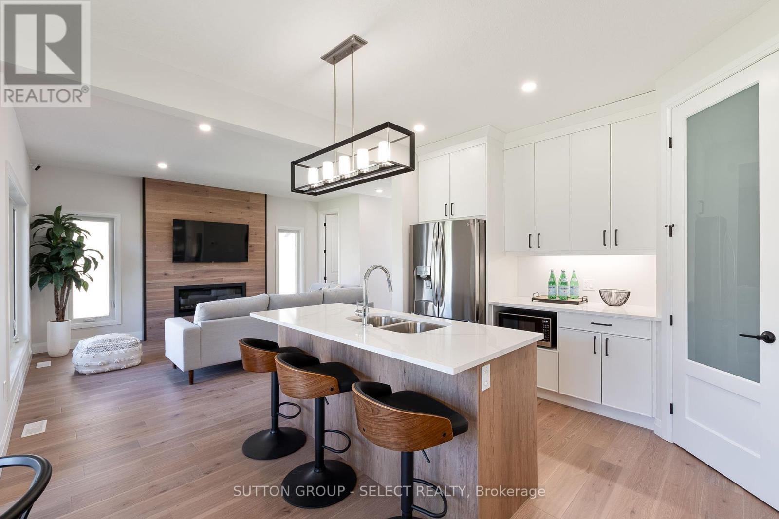 6366 Heathwoods Avenue, London South, Ontario  N6P 1H5 - Photo 8 - X12082013