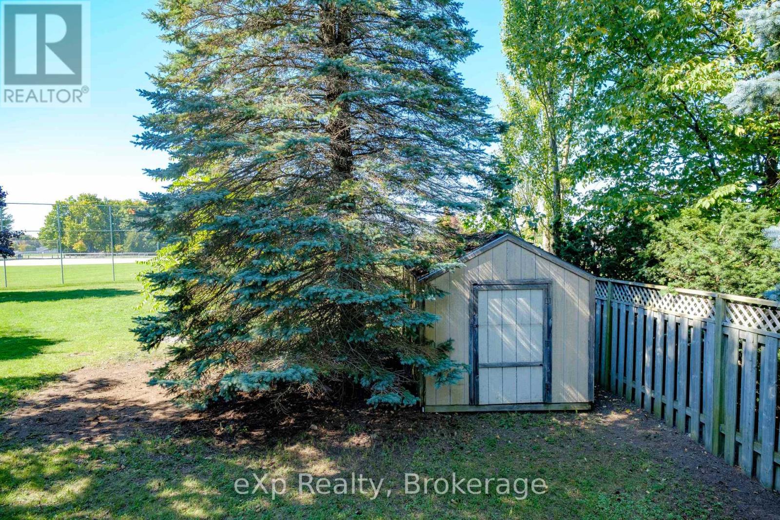 526 Thede Drive, Saugeen Shores, Ontario  N0H 2C4 - Photo 21 - X12413826