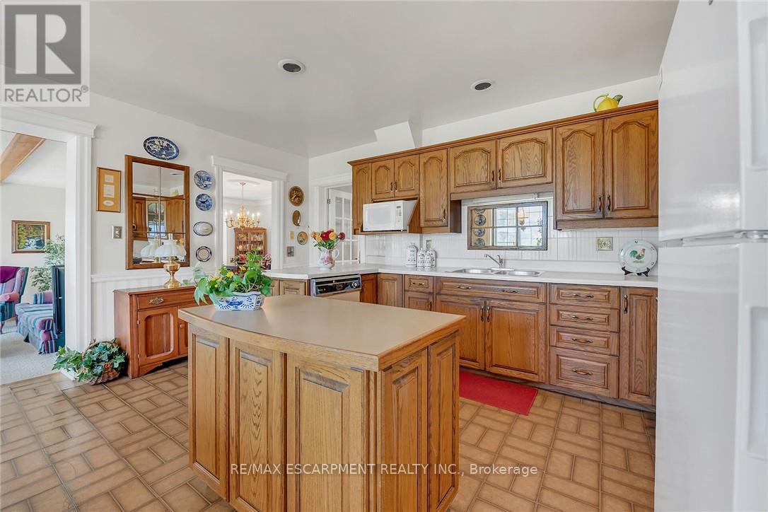 5581 King Street, Lincoln, Ontario  L0R 1B3 - Photo 16 - X12413767
