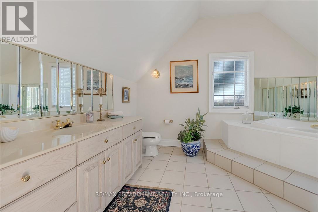 5581 King Street, Lincoln, Ontario  L0R 1B3 - Photo 28 - X12413767