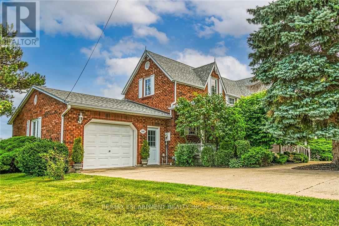 5581 King Street, Lincoln, Ontario  L0R 1B3 - Photo 3 - X12413767