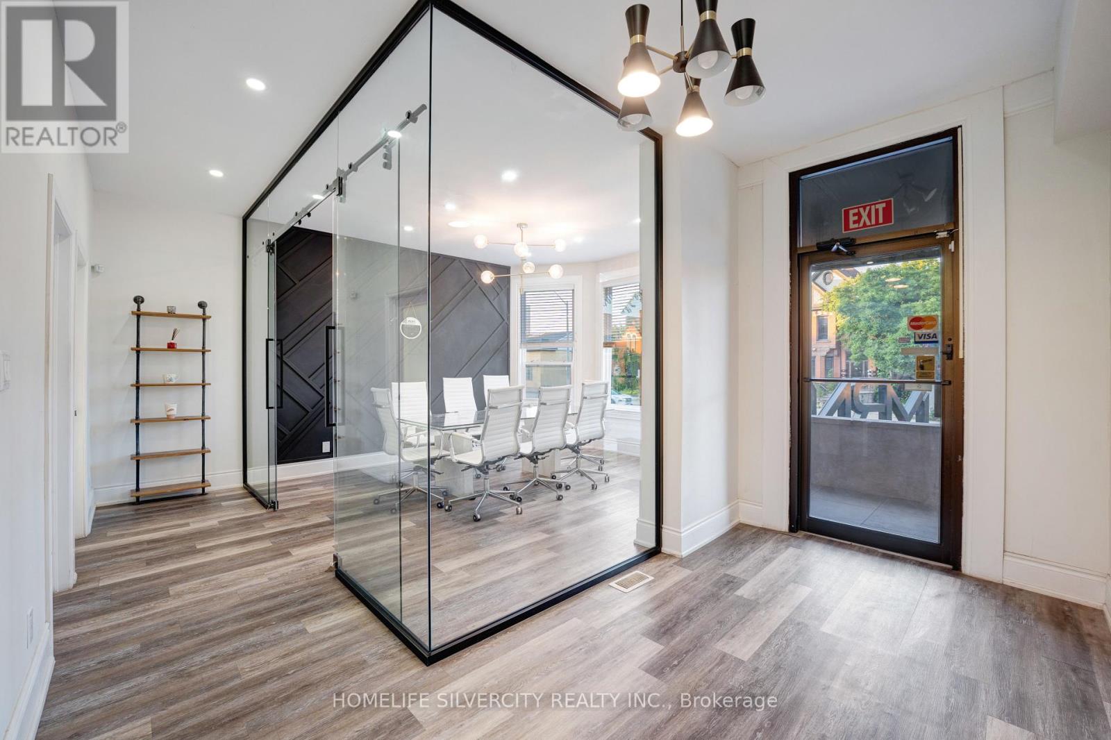 1 - 484 Main Street E, Hamilton, Ontario  L8N 1K6 - Photo 1 - X12413776