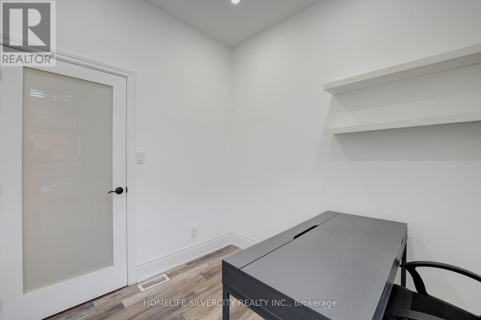 1 - 484 Main Street E, Hamilton, Ontario  L8N 1K6 - Photo 10 - X12413776