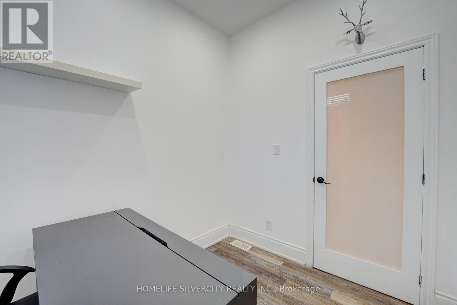 1 - 484 Main Street E, Hamilton, Ontario  L8N 1K6 - Photo 15 - X12413776