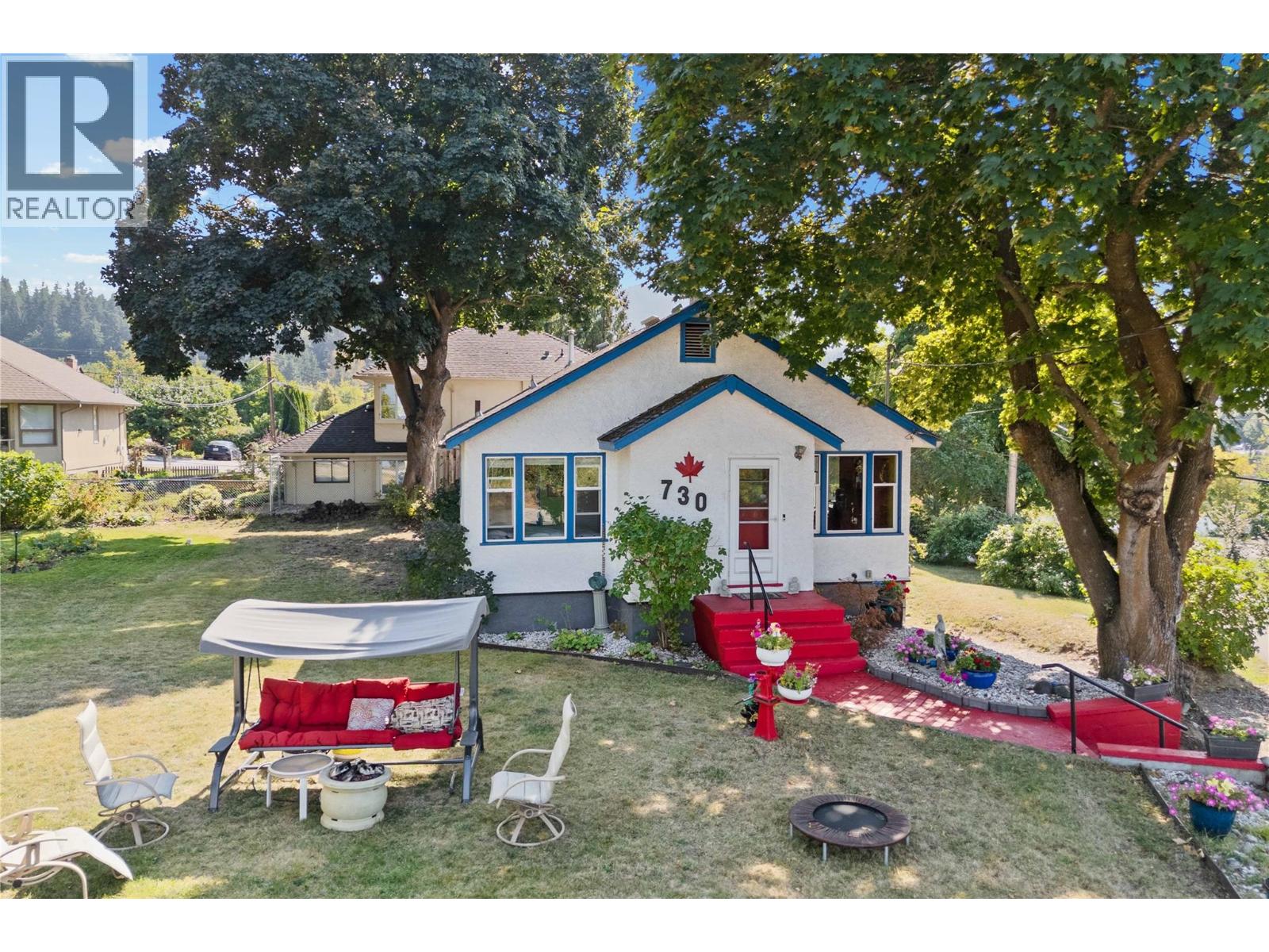 730 9 Avenue NE, salmon arm, British Columbia