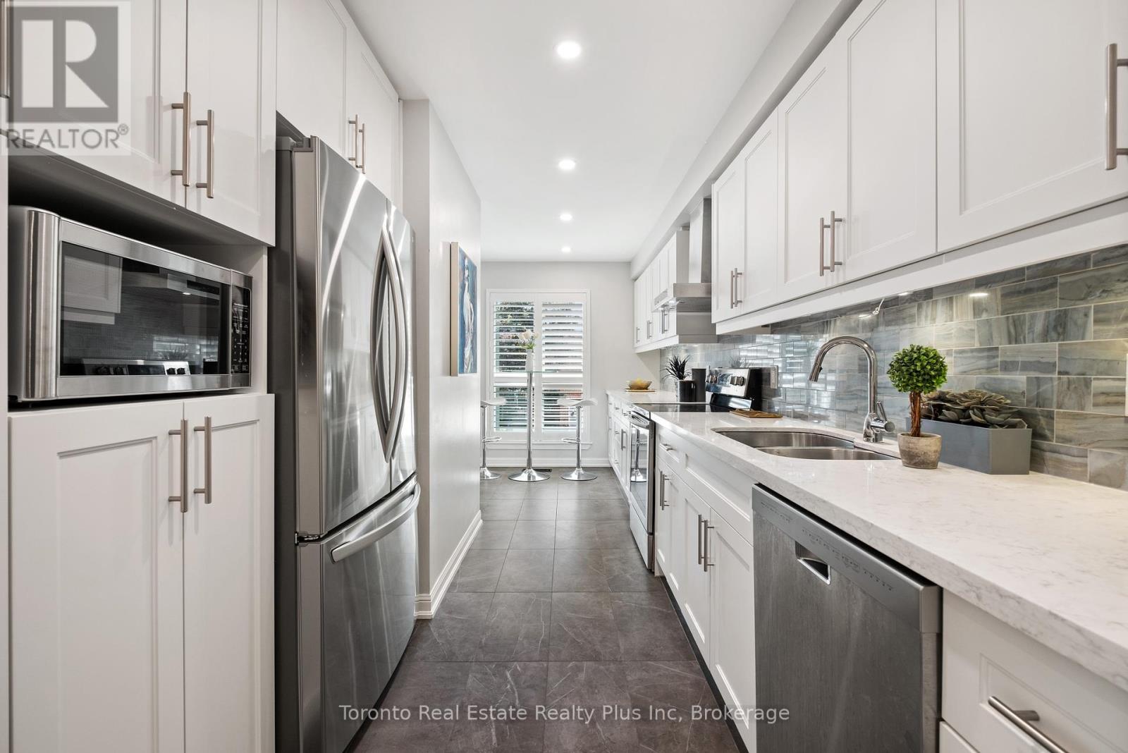 29 Anvil Millway, Toronto (St. Andrew-Windfields), Ontario  M2L 1P9 - Photo 12 - C12413824