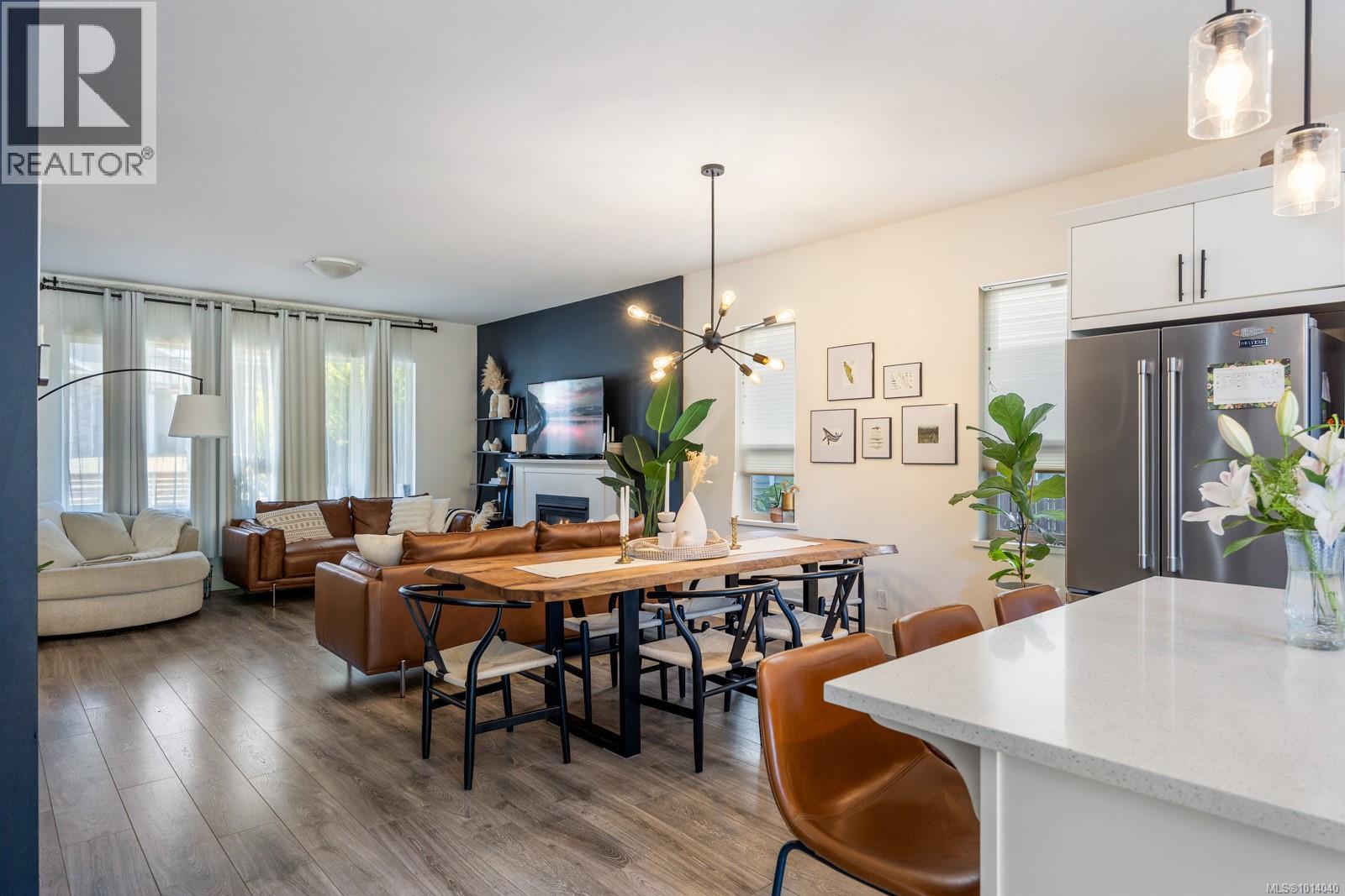3350 Solport St, Cumberland, British Columbia  V0R 1S0 - Photo 4 - 1014040
