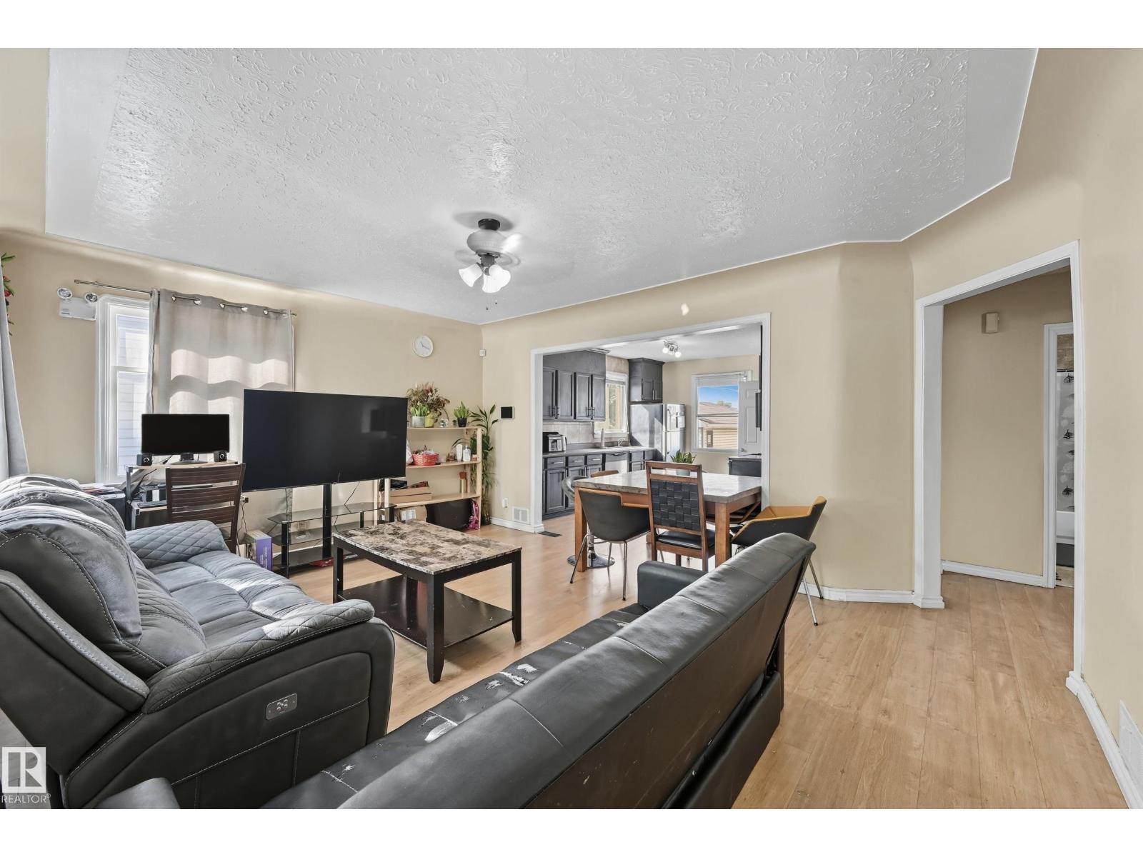 11908 71 St Nw, Edmonton, Alberta  T5B 1W7 - Photo 4 - E4458441