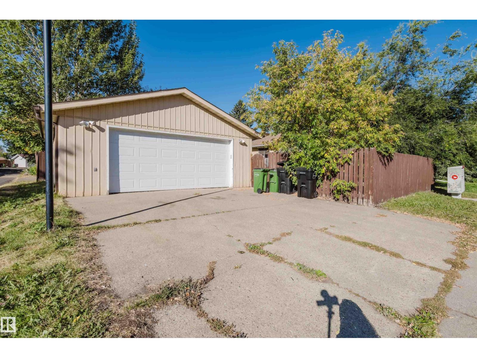 10829 32a Av Nw, Edmonton, Alberta  T6J 3B8 - Photo 45 - E4458442