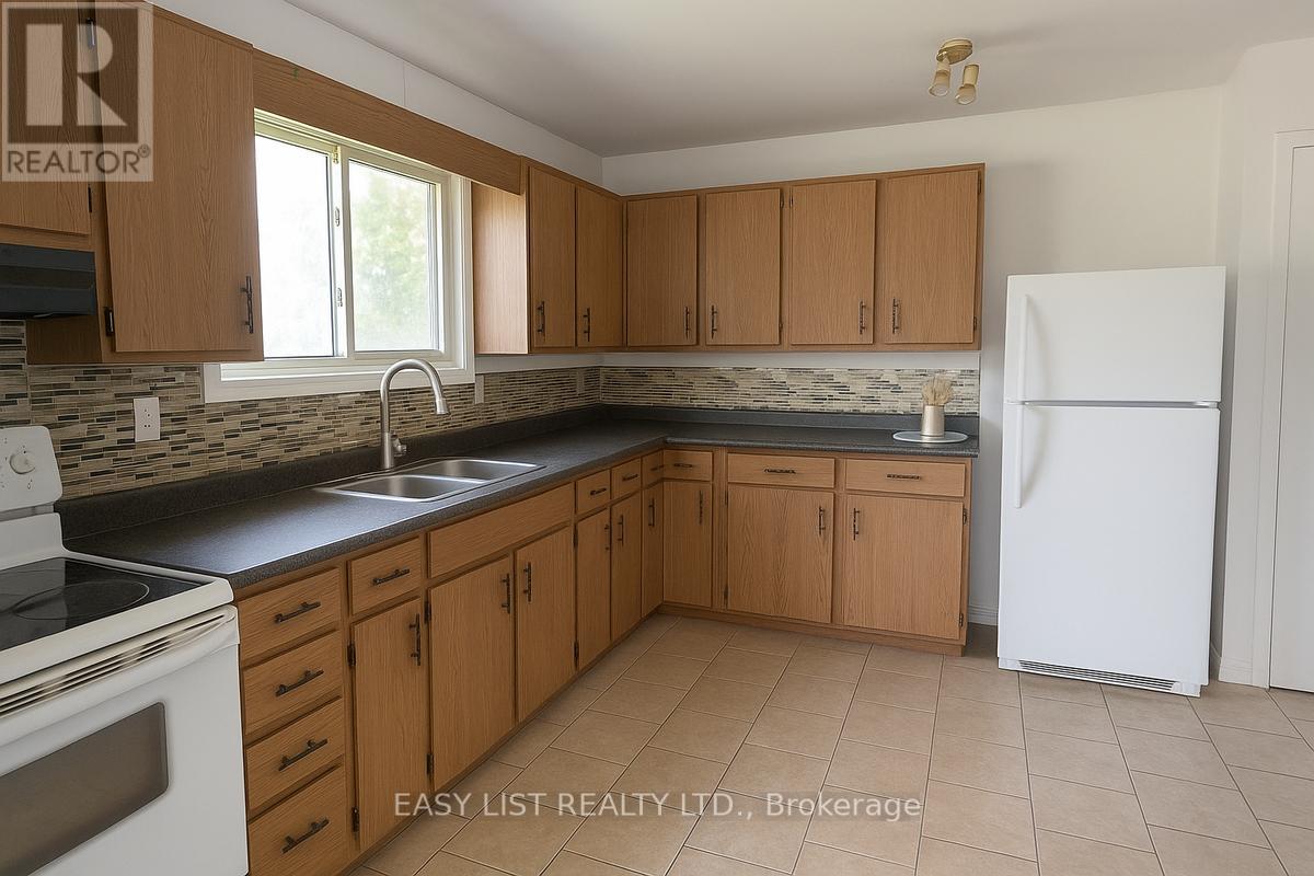 3783 Campbell Road, Severn, Ontario  L3V 0V3 - Photo 4 - S12413804