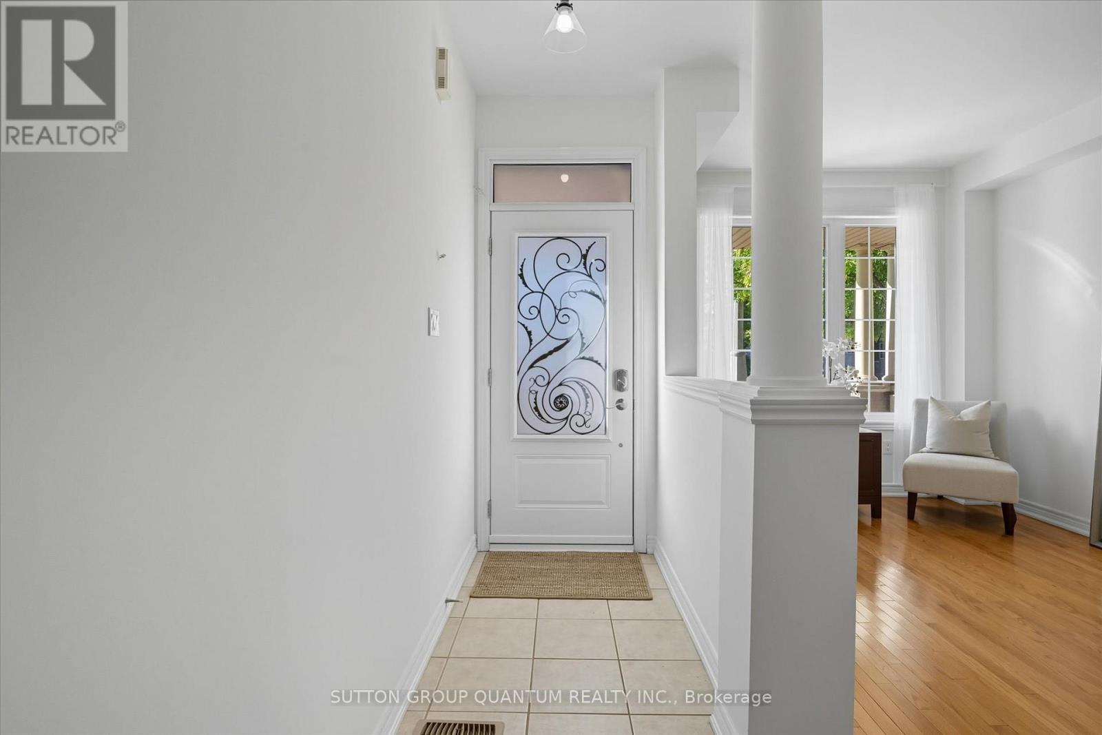 3392 Whilabout Terrace, Oakville (Br Bronte), Ontario  L6L 0A7 - Photo 3 - W12413805