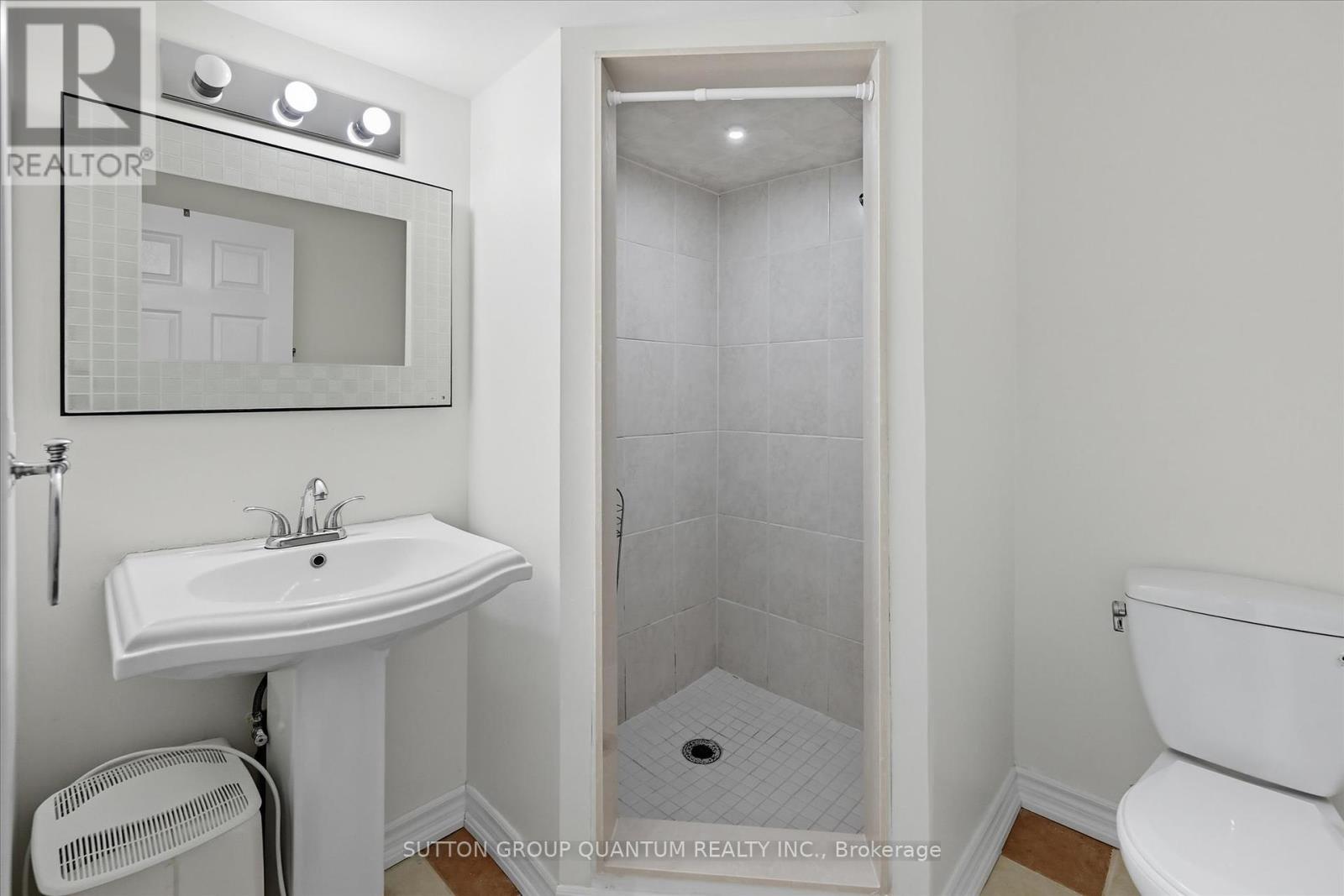 3392 Whilabout Terrace, Oakville (Br Bronte), Ontario  L6L 0A7 - Photo 31 - W12413805