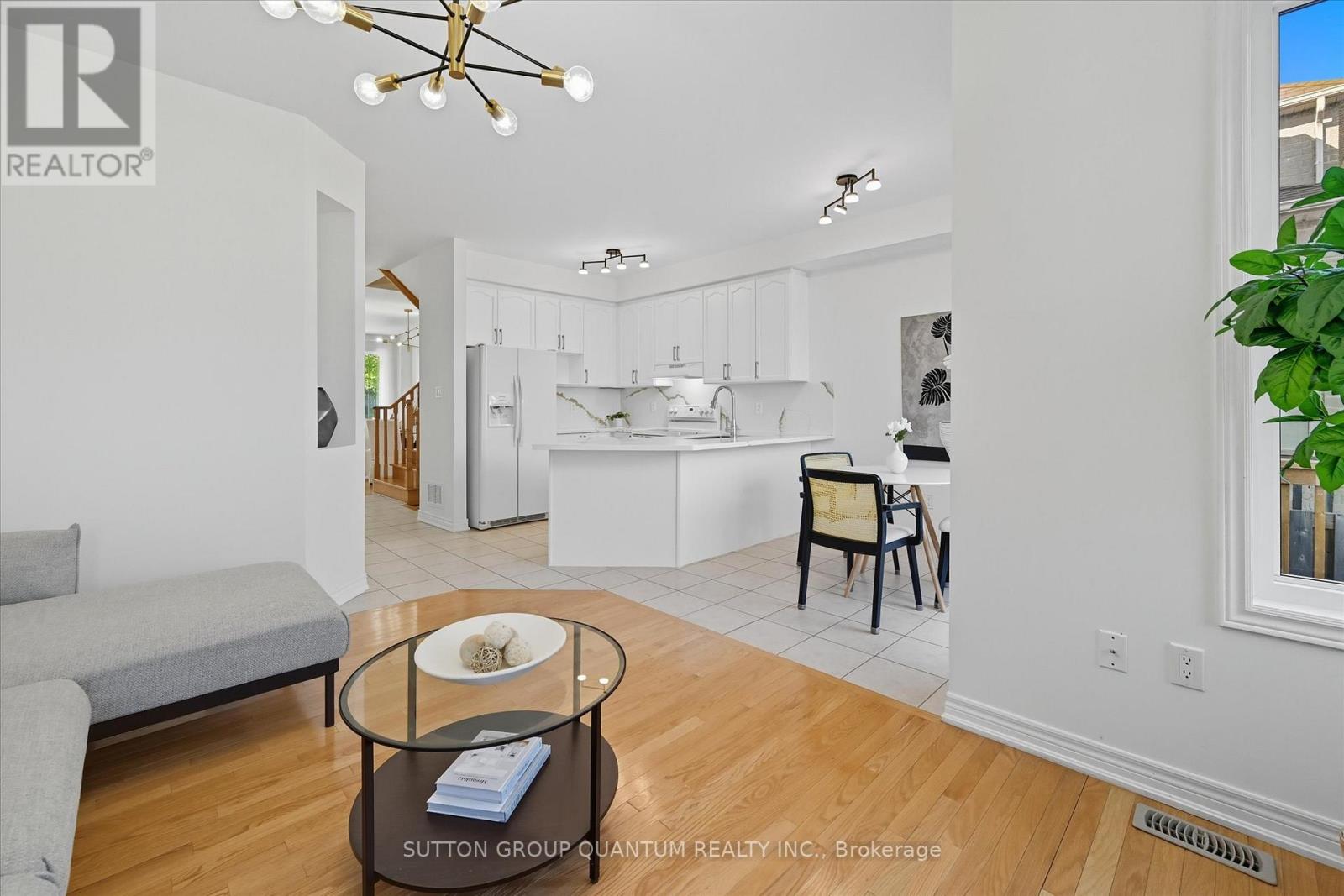 3392 Whilabout Terrace, Oakville (Br Bronte), Ontario  L6L 0A7 - Photo 8 - W12413805