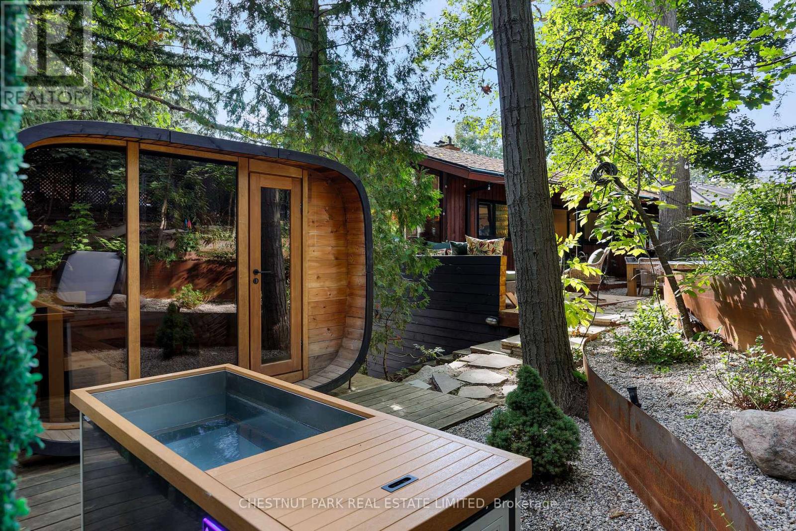 57 Wimbleton Road, Toronto, Ontario  M9A 3S3 - Photo 21 - W12413825