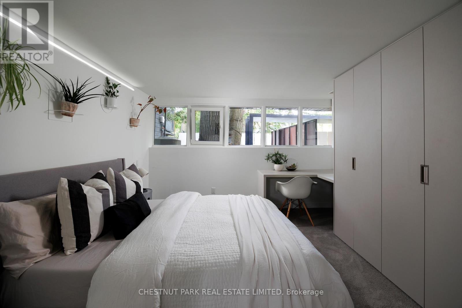 57 Wimbleton Road, Toronto, Ontario  M9A 3S3 - Photo 40 - W12413825