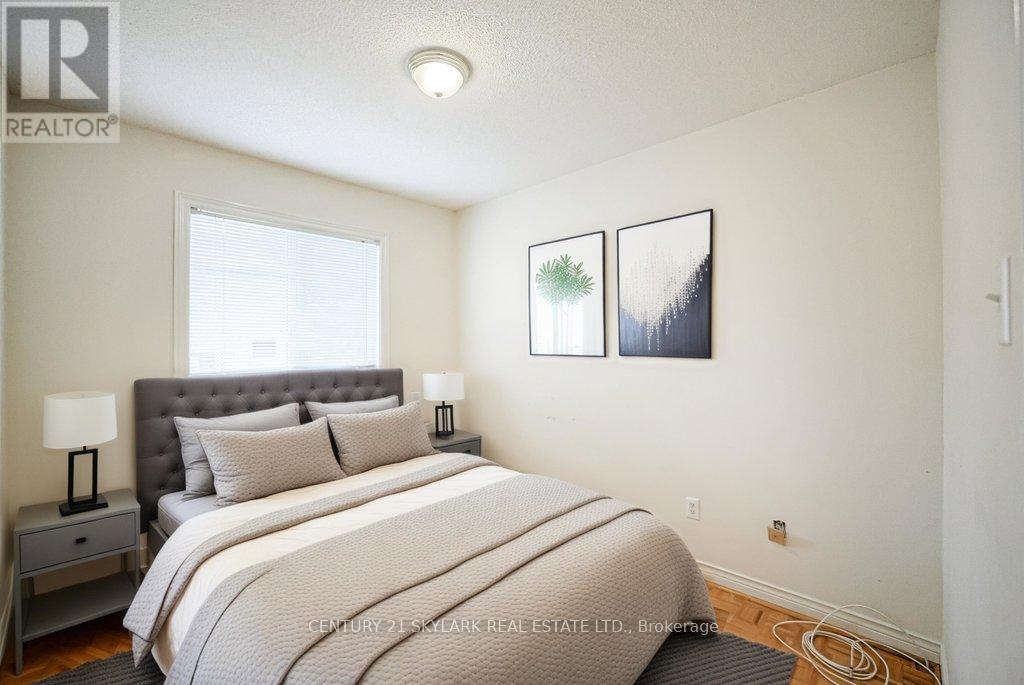 13 Paulette Way, Caledon, Ontario  L7E 1X2 - Photo 11 - W12413835