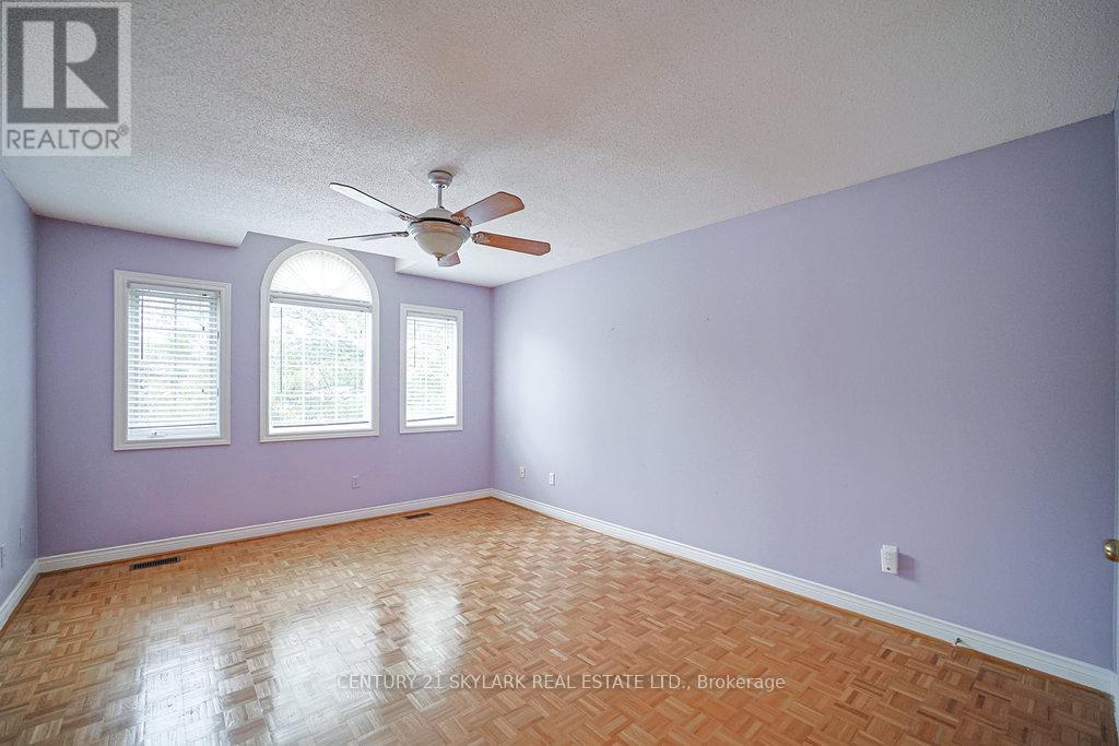 13 Paulette Way, Caledon, Ontario  L7E 1X2 - Photo 8 - W12413835