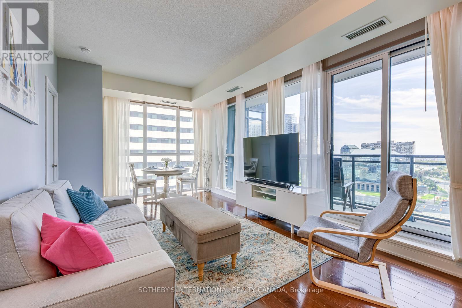 1202 - 4070 Confederation Parkway, Mississauga, Ontario  L5B 0E9 - Photo 11 - W12413838