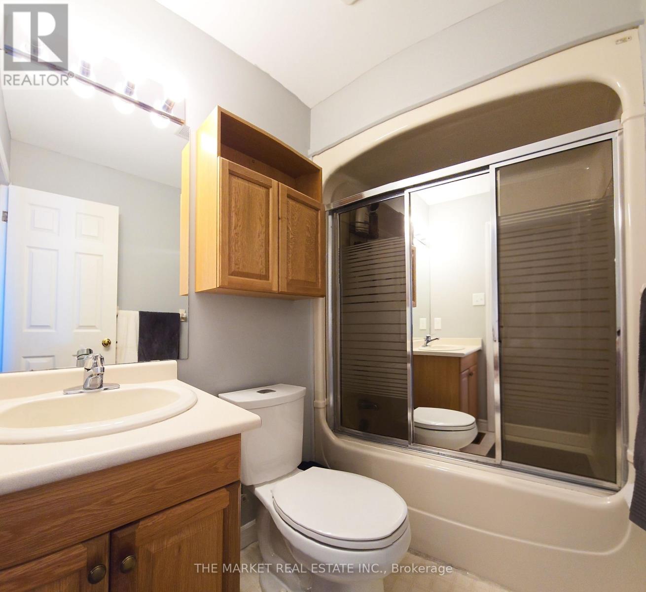 233 Acadia Drive, Hamilton, Ontario  L8W 3L1 - Photo 10 - X12413834