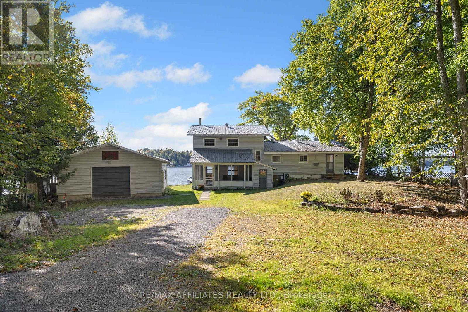 363 Hardwood Ridge Road, Lanark Highlands, Ontario  K0G 1K0 - Photo 2 - X12413857