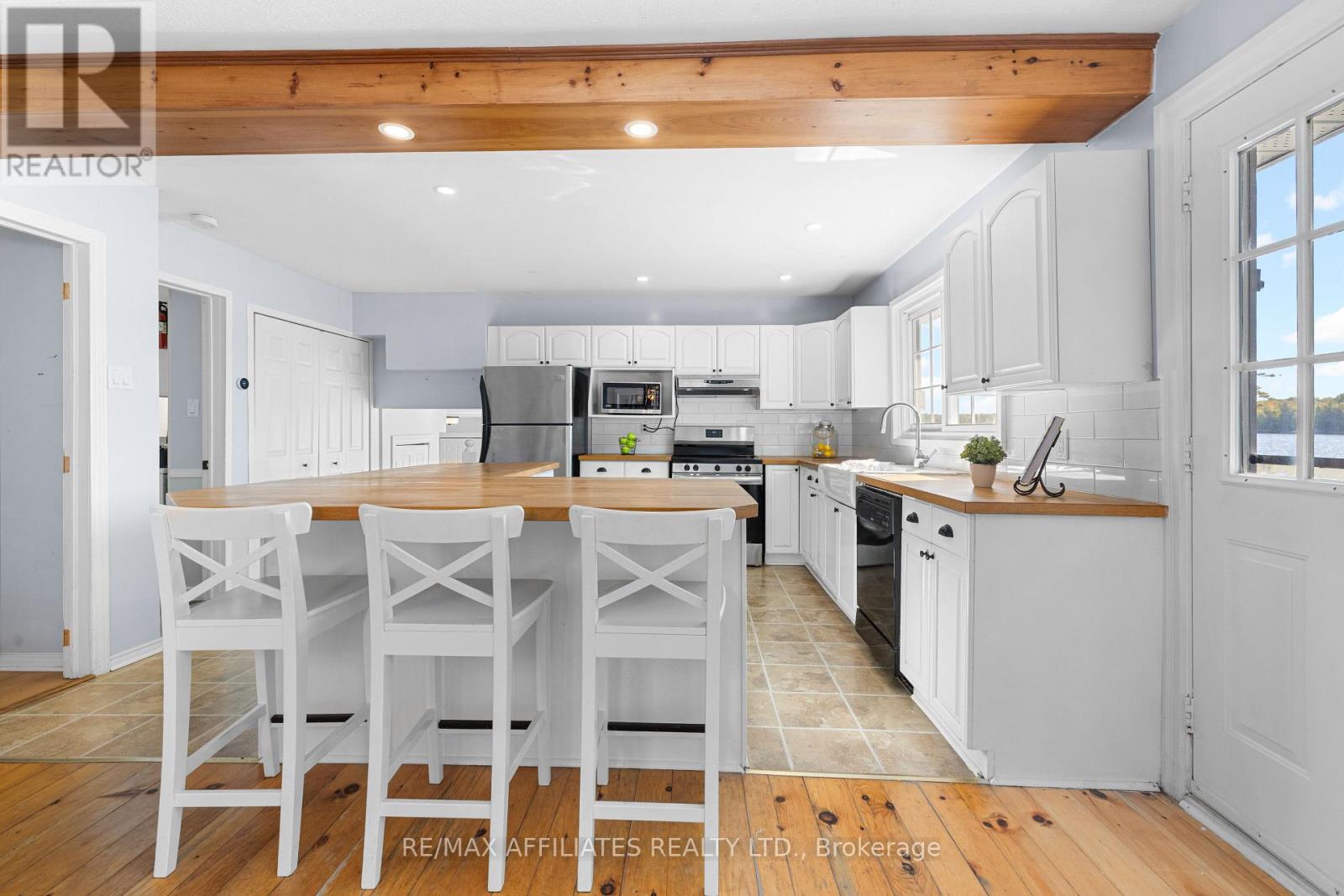 363 Hardwood Ridge Road, Lanark Highlands, Ontario  K0G 1K0 - Photo 7 - X12413857