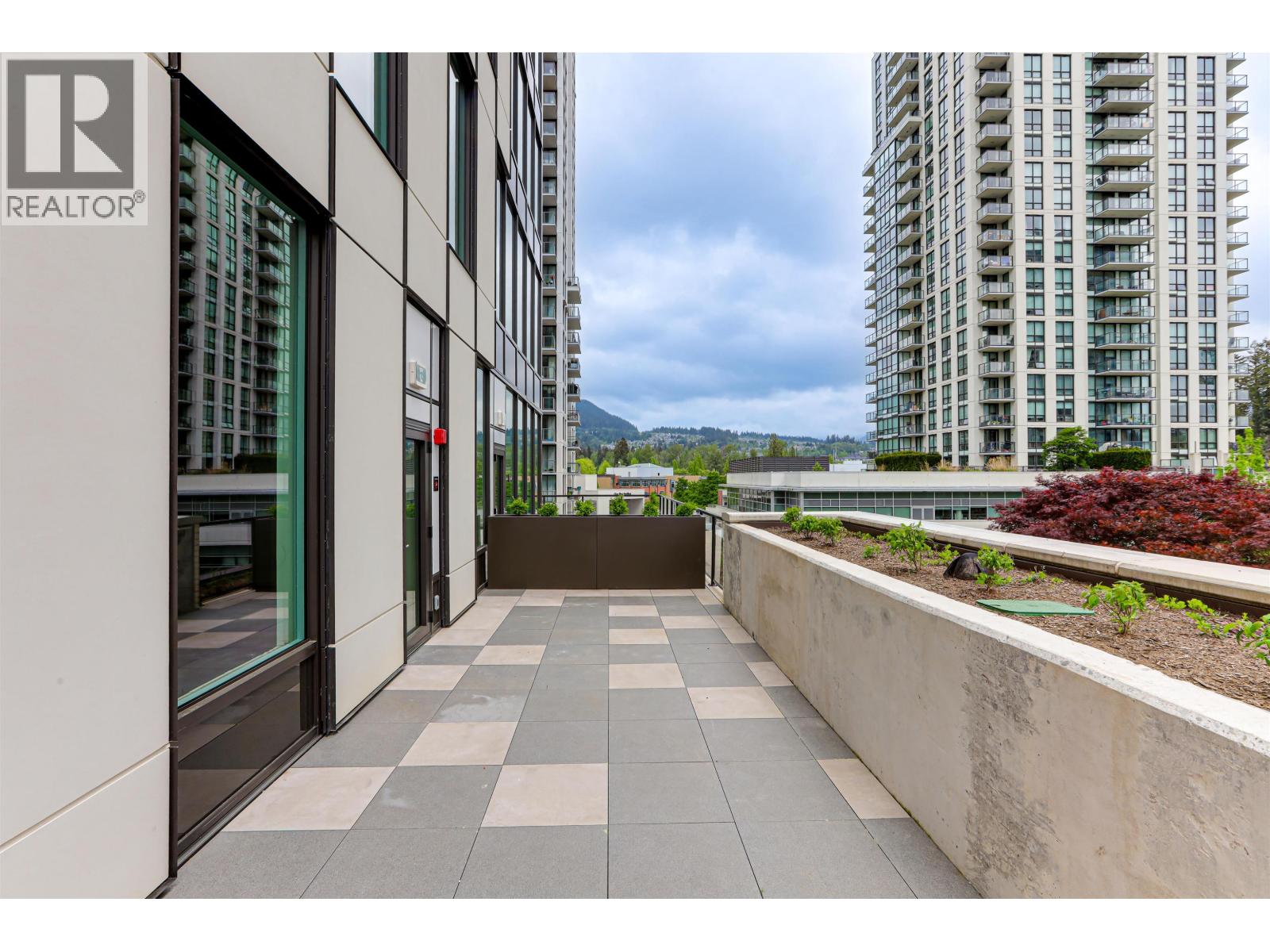 404 2992 Glen Drive, Coquitlam, British Columbia  V3B 0A3 - Photo 15 - C8072370