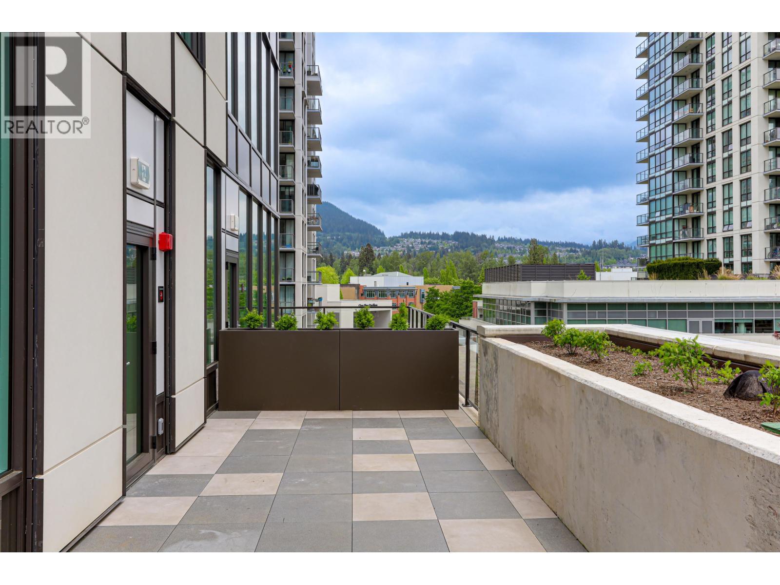 404 2992 Glen Drive, Coquitlam, British Columbia  V3B 0A3 - Photo 16 - C8072370