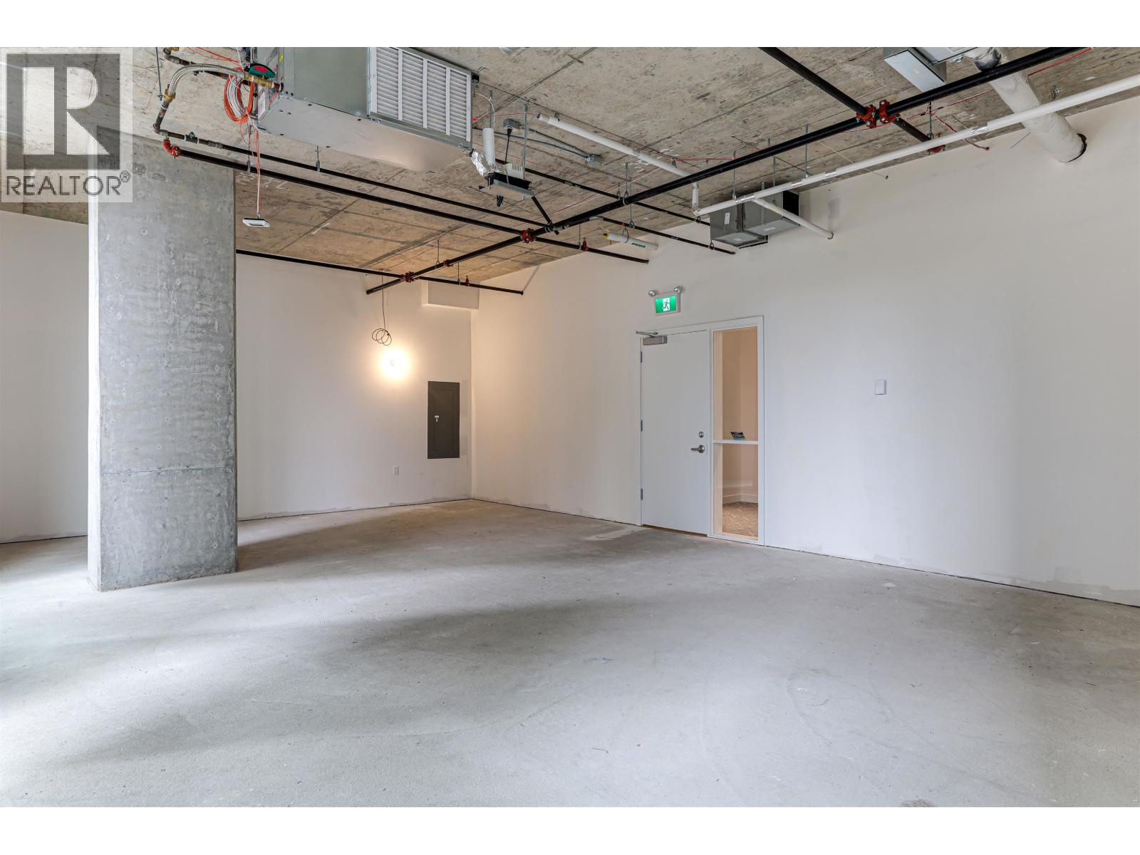 404 2992 Glen Drive, Coquitlam, British Columbia  V3B 0A3 - Photo 5 - C8072370