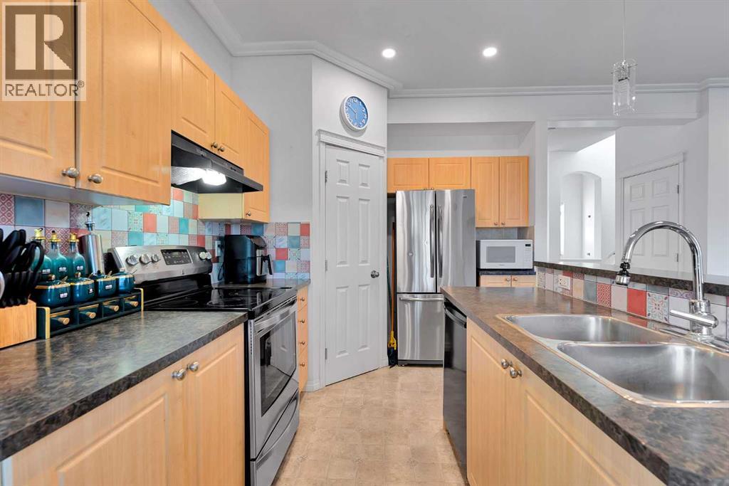 175 Evansmeade Common Nw, Calgary, Alberta  T3P 1E8 - Photo 14 - A2257740