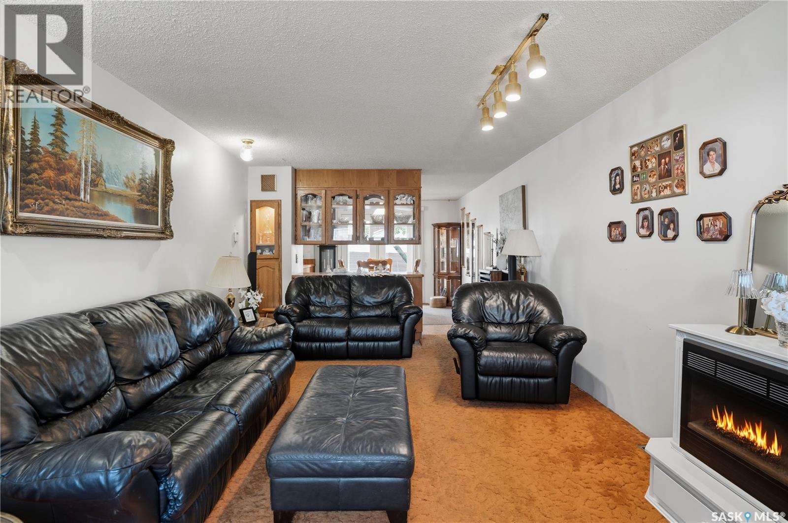2425 Edgar Street, Regina, Saskatchewan  S4N 3L4 - Photo 4 - SK018793