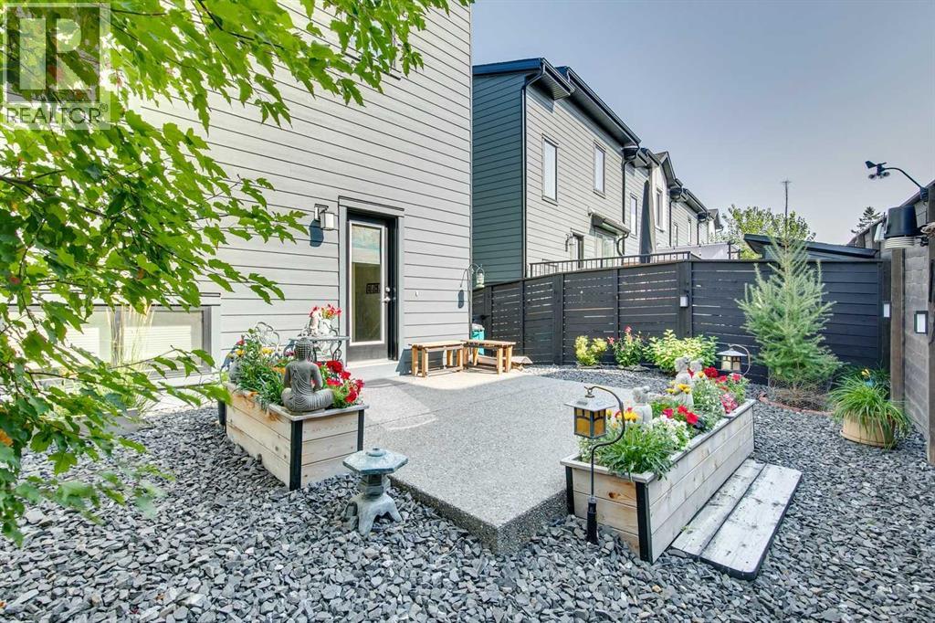 819 Shawnee Terrace Sw, Calgary, Alberta  T2Y 0T4 - Photo 37 - A2255503