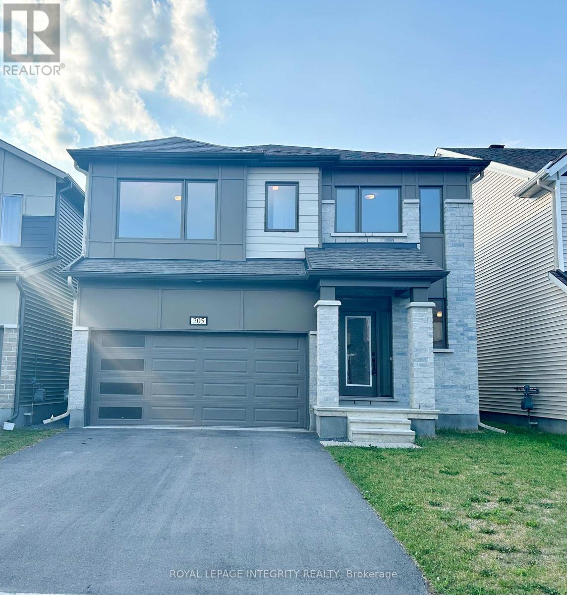 205 YEARLING CIRCLE, Ottawa, Ontario