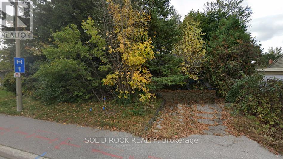 244 SMYTH ROAD, Ottawa, Ontario