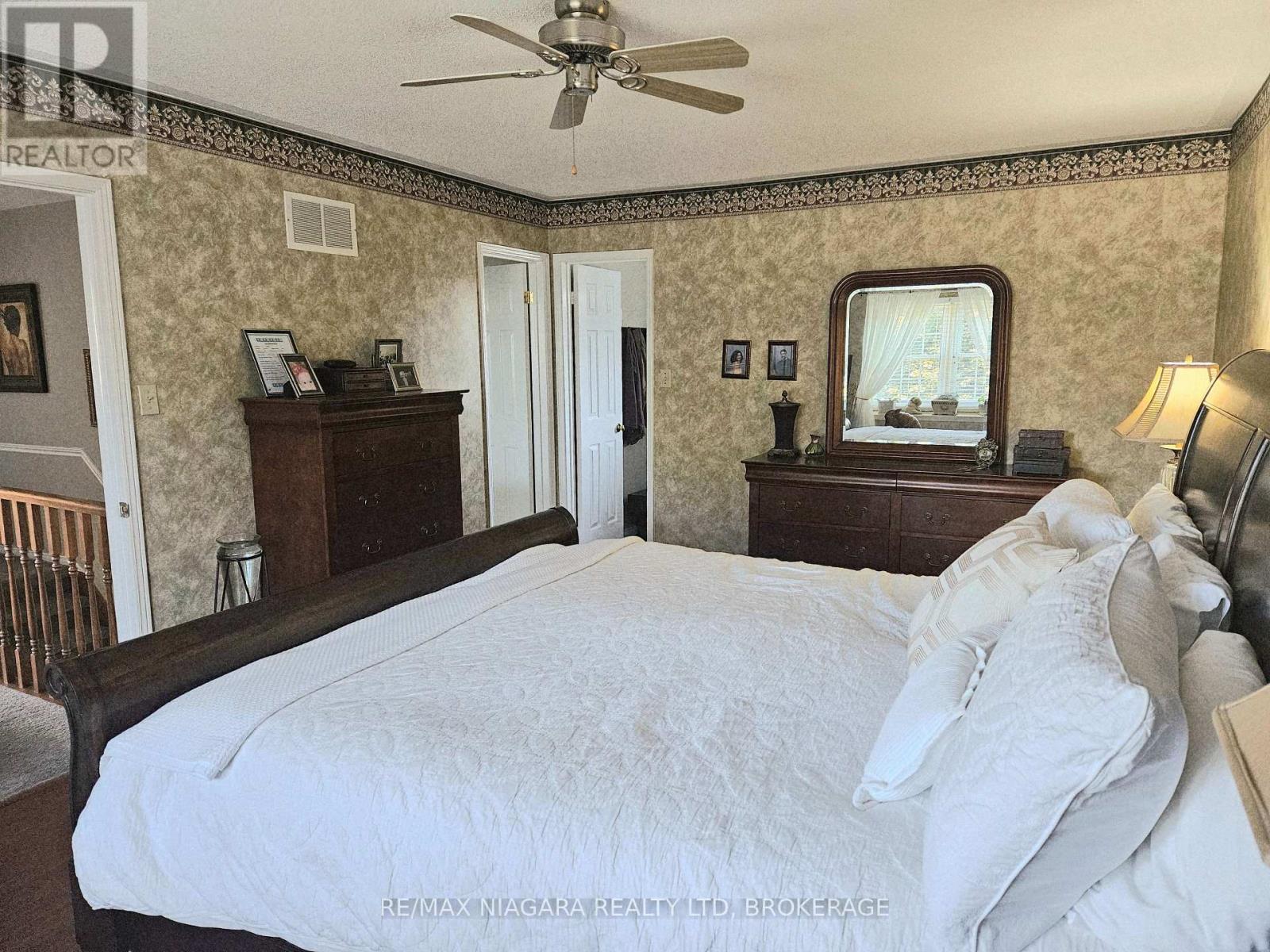 26 Strada Boulevard, St. Catharines (Rykert/vansickle), Ontario  L2S 3L8 - Photo 17 - X12413877
