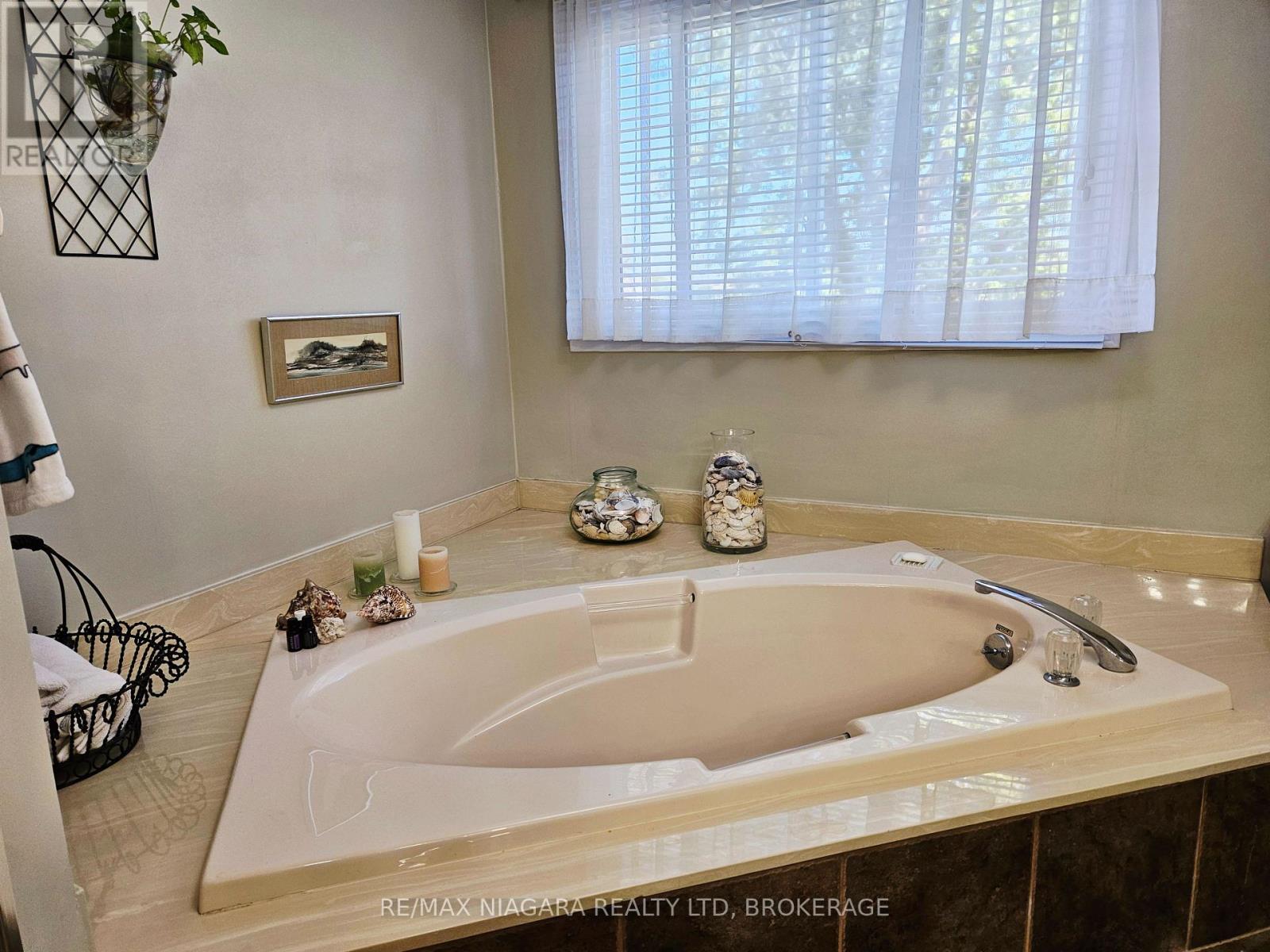26 Strada Boulevard, St. Catharines (Rykert/vansickle), Ontario  L2S 3L8 - Photo 20 - X12413877