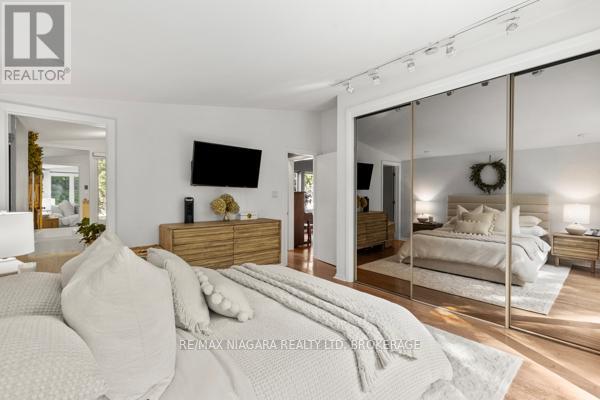 10 Marwood Circle, St. Catharines (Glendale/glenridge), Ontario  L2T 1Z5 - Photo 21 - X12413885
