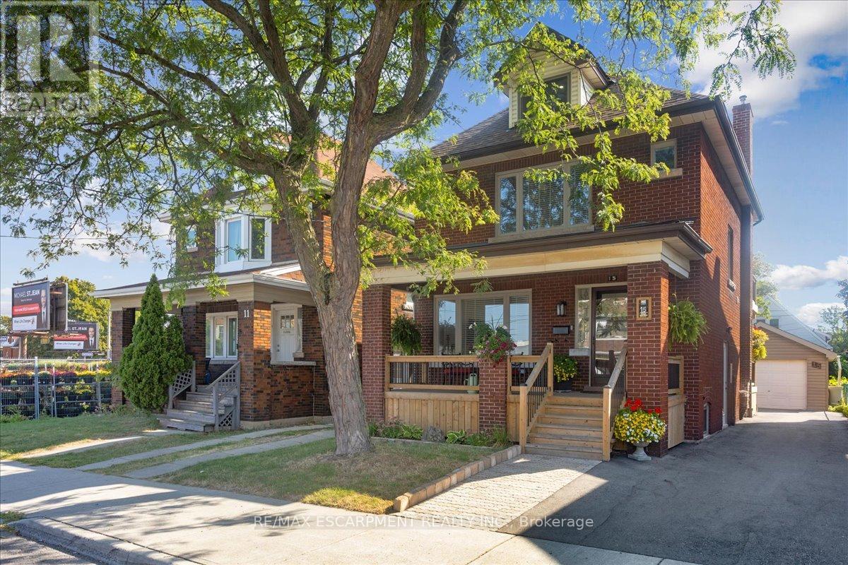 15 Ottawa Street S, Hamilton, Ontario  L8K 2C9 - Photo 2 - X12413846