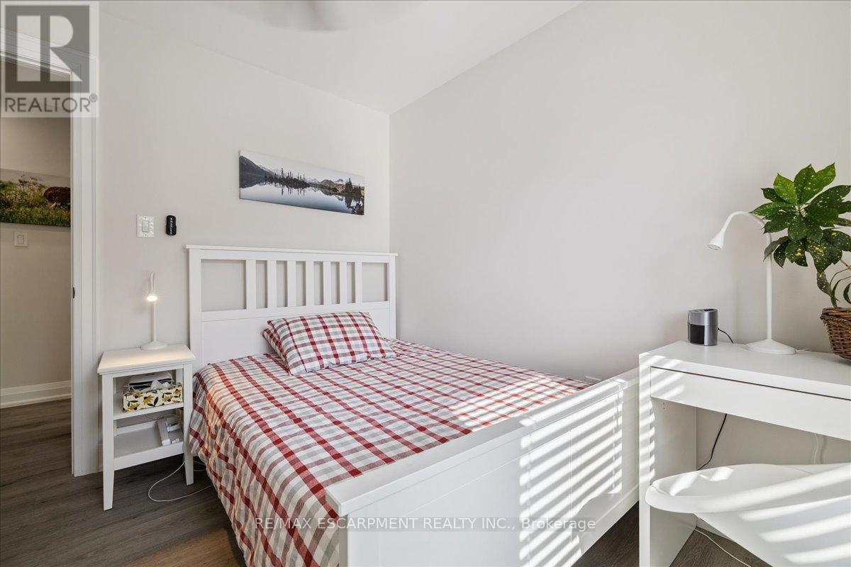 15 Ottawa Street S, Hamilton, Ontario  L8K 2C9 - Photo 23 - X12413846