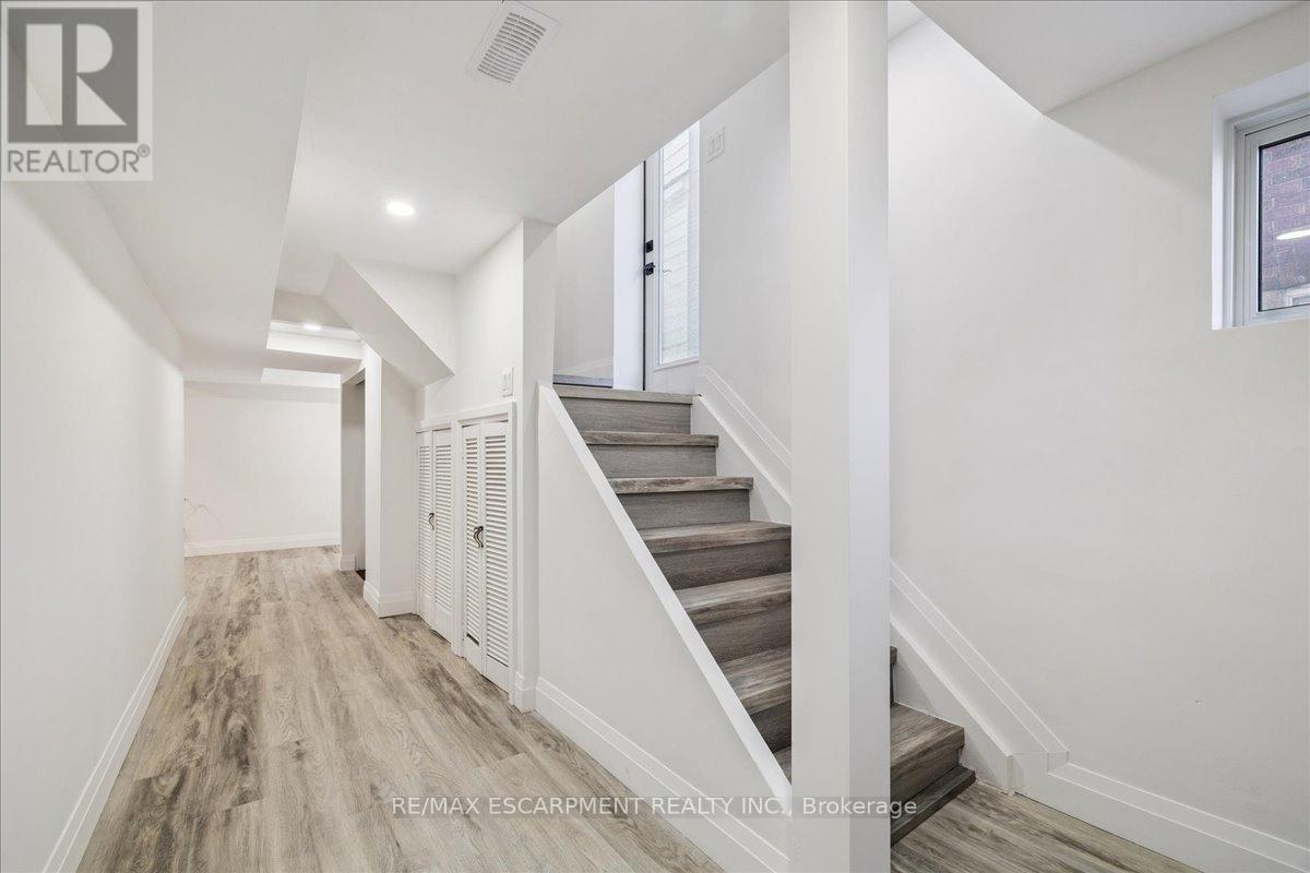 15 Ottawa Street S, Hamilton, Ontario  L8K 2C9 - Photo 35 - X12413846