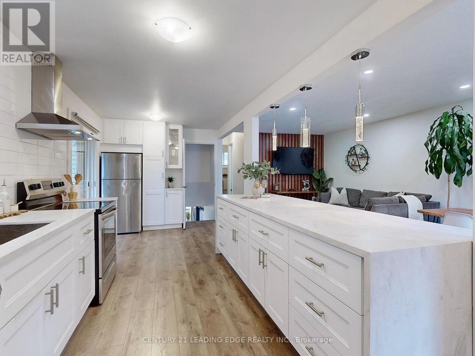 49 Quigley Road, Hamilton (Vincent), Ontario  L8K 6K9 - Photo 10 - X12413847