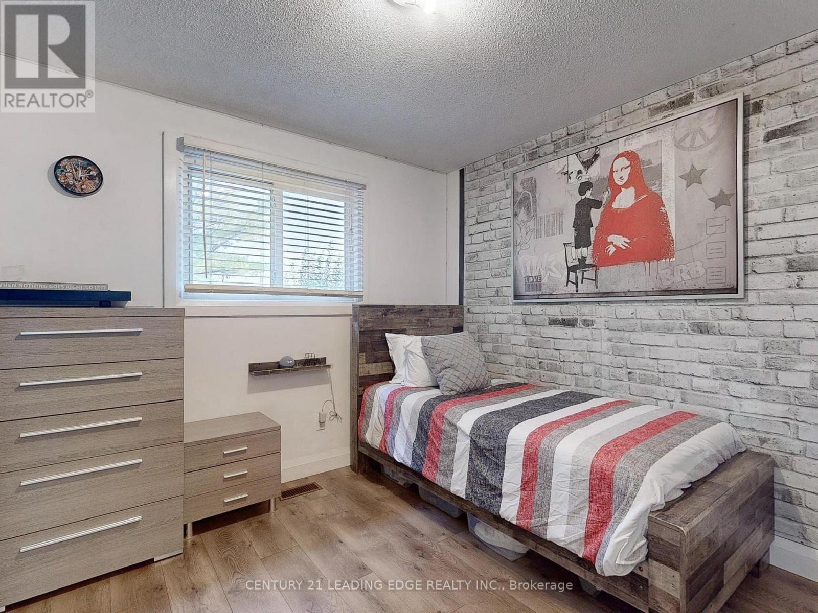 49 Quigley Road, Hamilton (Vincent), Ontario  L8K 6K9 - Photo 14 - X12413847