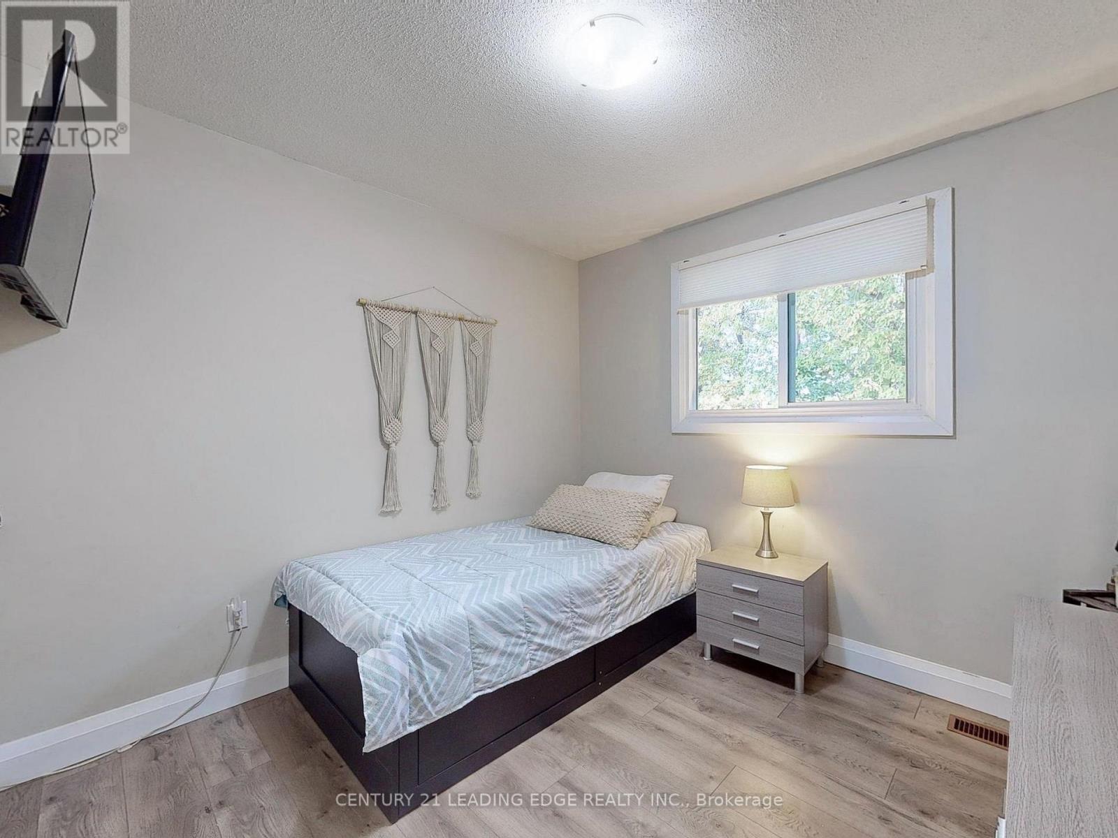 49 Quigley Road, Hamilton (Vincent), Ontario  L8K 6K9 - Photo 19 - X12413847