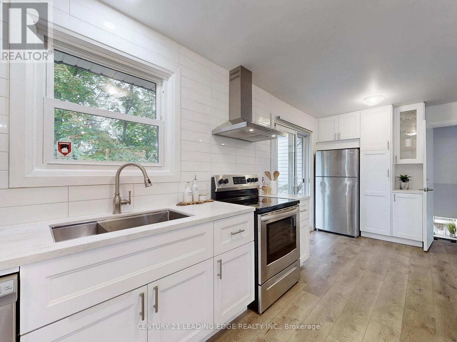 49 Quigley Road, Hamilton (Vincent), Ontario  L8K 6K9 - Photo 8 - X12413847