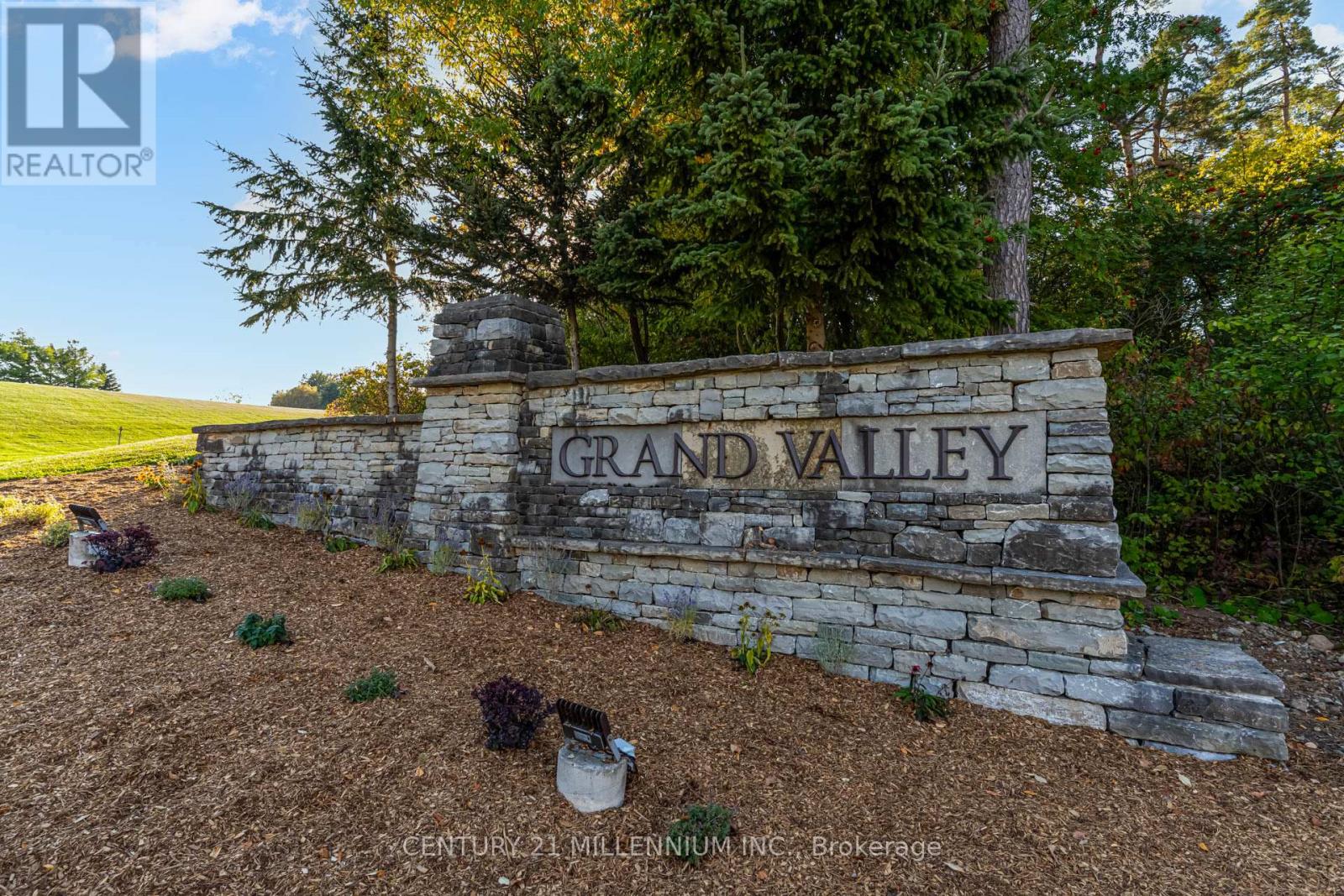 91 Taylor Drive, East Luther Grand Valley, Ontario  L9W 6P4 - Photo 36 - X12413867