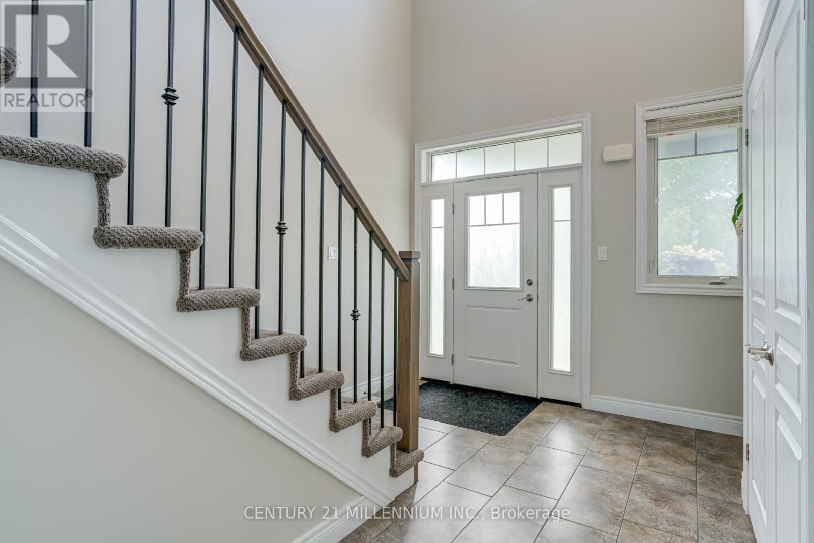 91 Taylor Drive, East Luther Grand Valley, Ontario  L9W 6P4 - Photo 6 - X12413867