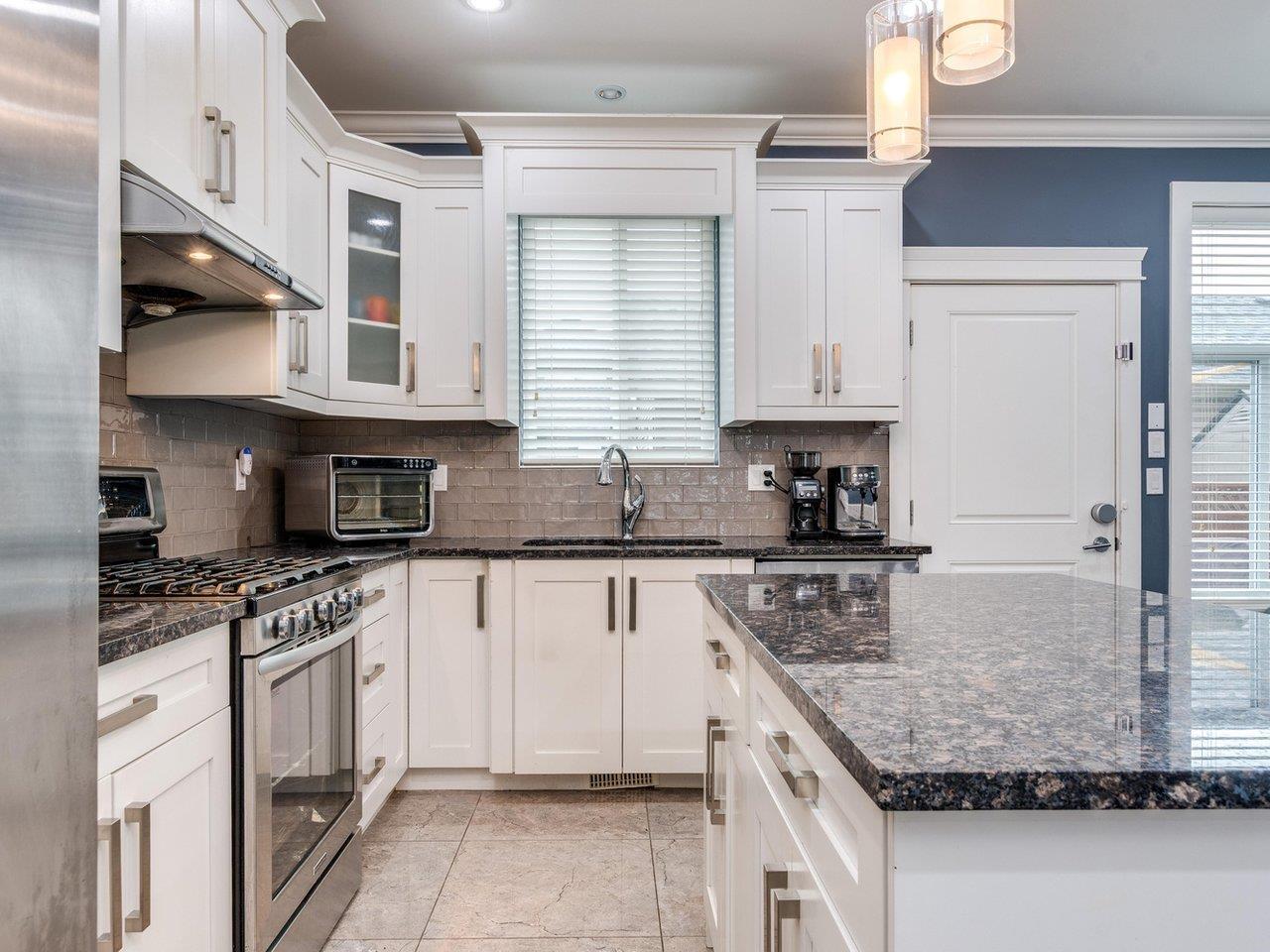 7717 211a Street, Langley, British Columbia  V2Y 0K7 - Photo 9 - R3049164