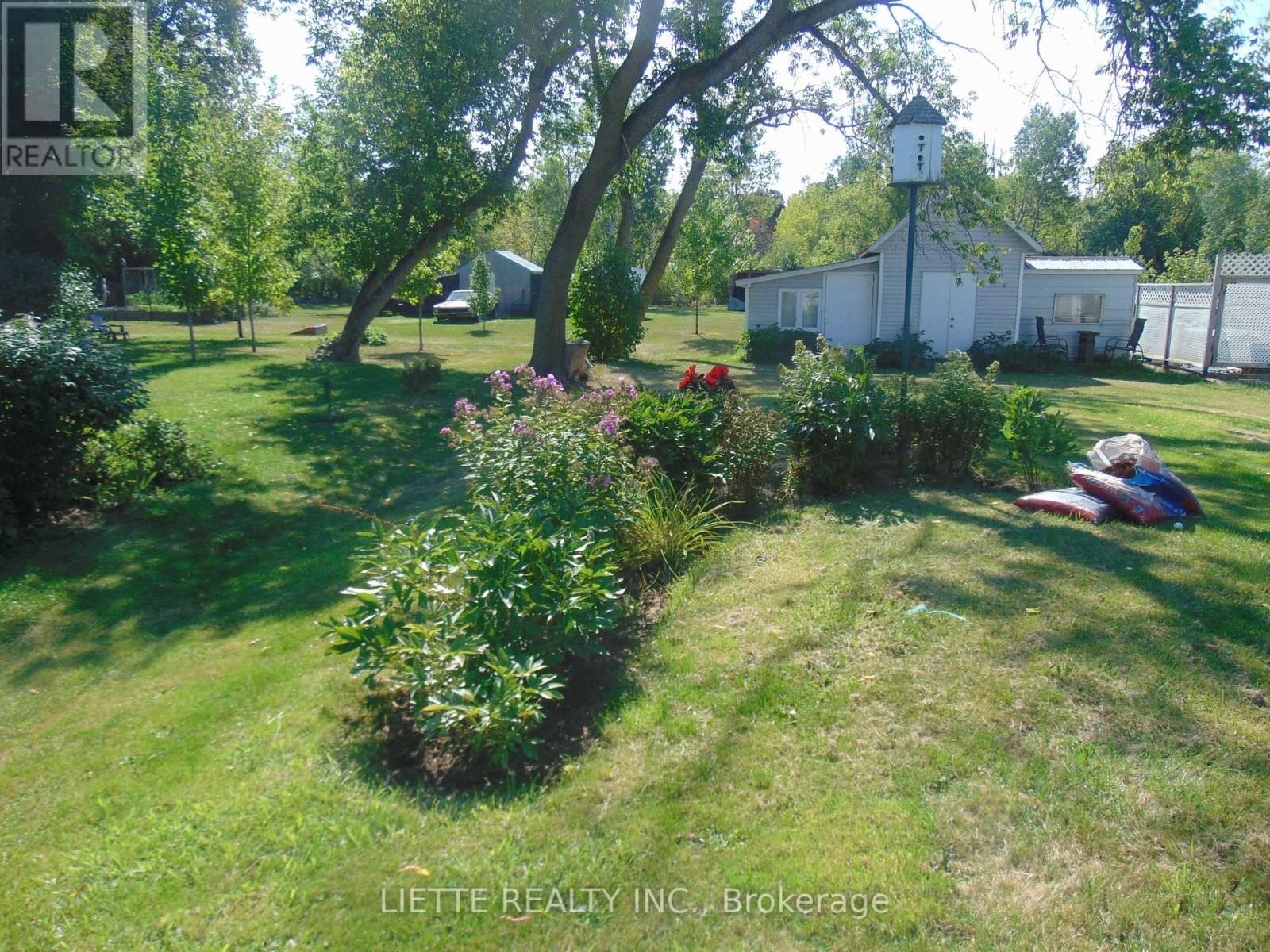 21968 Main Street, North Glengarry, Ontario  K0B 1H0 - Photo 7 - X12385520